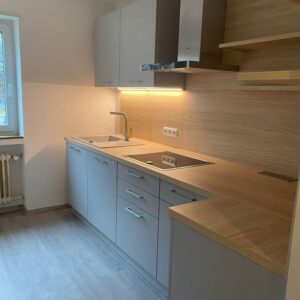 Schön renovierte Wohnung nähe City Galerie,2 ZKB,frisch renoviert,Keller,Blk,Einbauküche