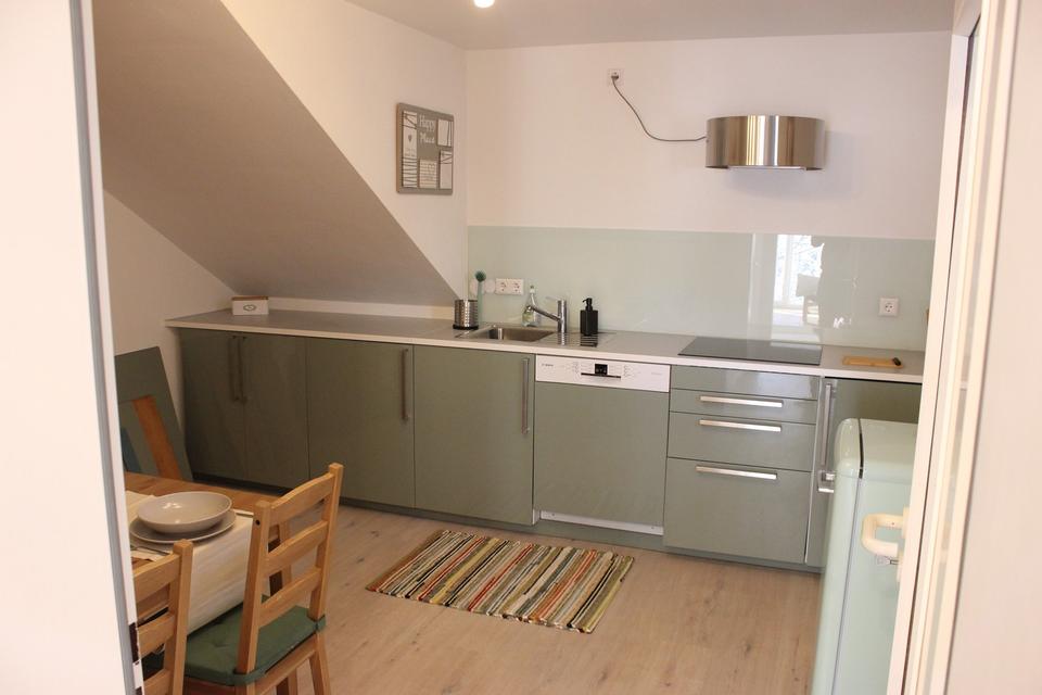 Möblierte 1.5-Zi-Wo mit Balkon und Garten – Bild 15