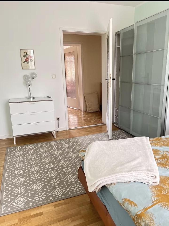 Helle, freundliche, voll möblierte Wohnung in Haidhausen ( wird nur möbliert vermietet !)) – Bild 15