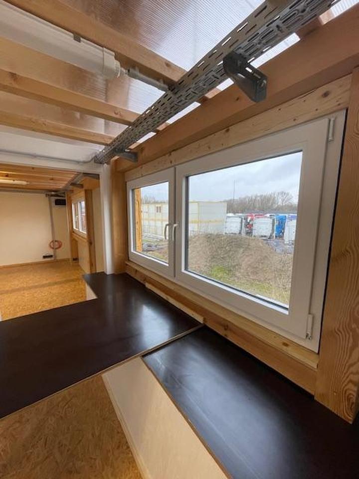 Moderne Logistikhalle / Montagehalle mit kleiner Bürofläche und WCs – Bild 7