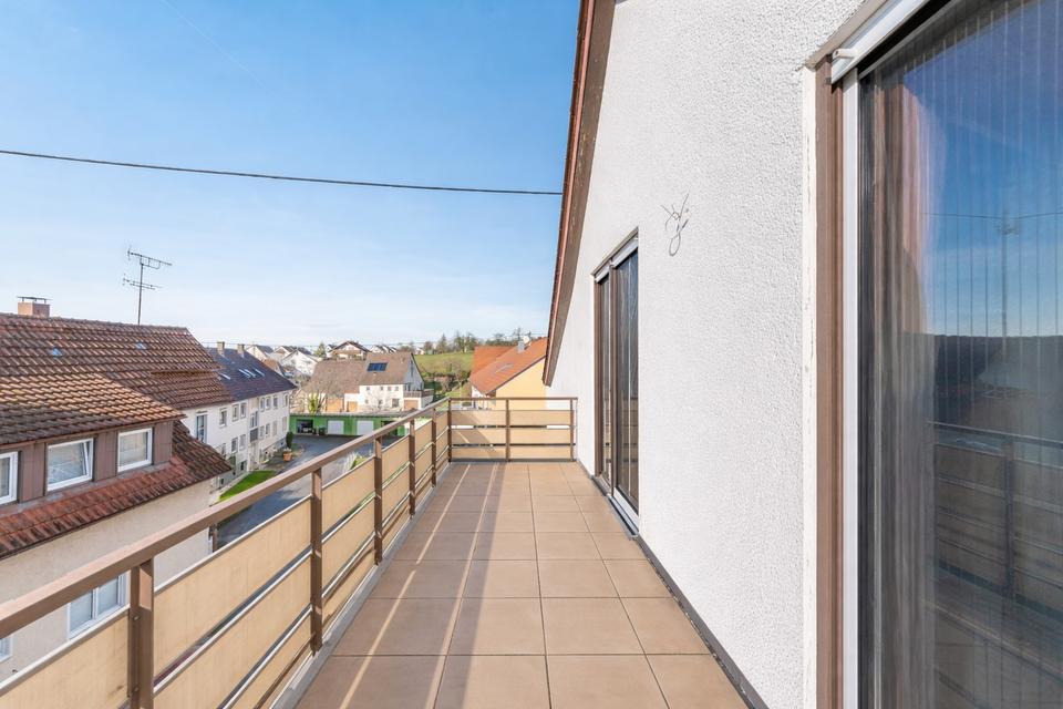 Helle 3-Zi. Wohnung mit großem Südbalkon + Stellplatz in attraktiver Lage *PROVISIONSFREI* – Bild 3