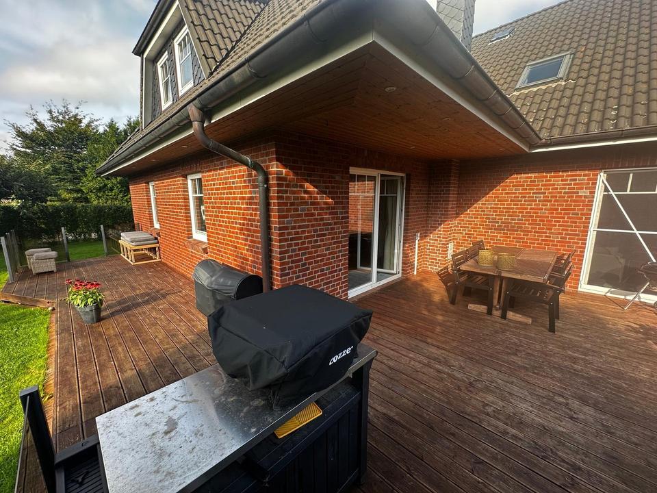 Provisionsfrei: 241 m² EFH mit Wärmepumpe, großem Grundstück und Doppelgarage – Bild 2