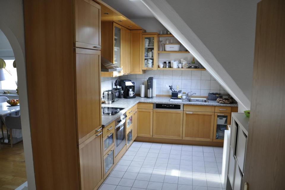 Moderne 3-Zimmer-Dachgeschoss-Maisonettewohnung mit Terrasse und Einzelgarage! – Bild 4