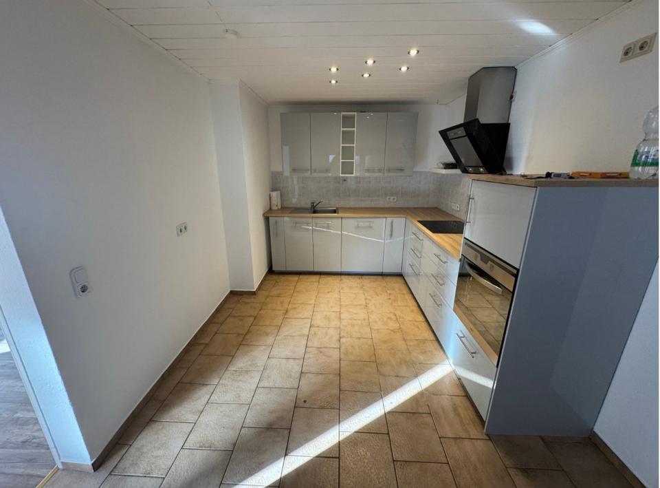 Großzügige 4-Zimmer-Wohnung mit Tageslichtbad in Neuberg-Ravolzhausen – Bild 5