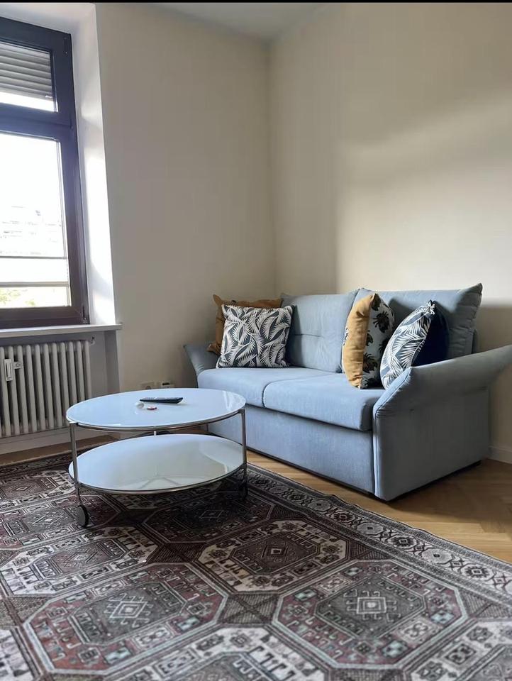 Helle, freundliche, voll möblierte Wohnung in Haidhausen ( wird nur möbliert vermietet !)) – Bild 4