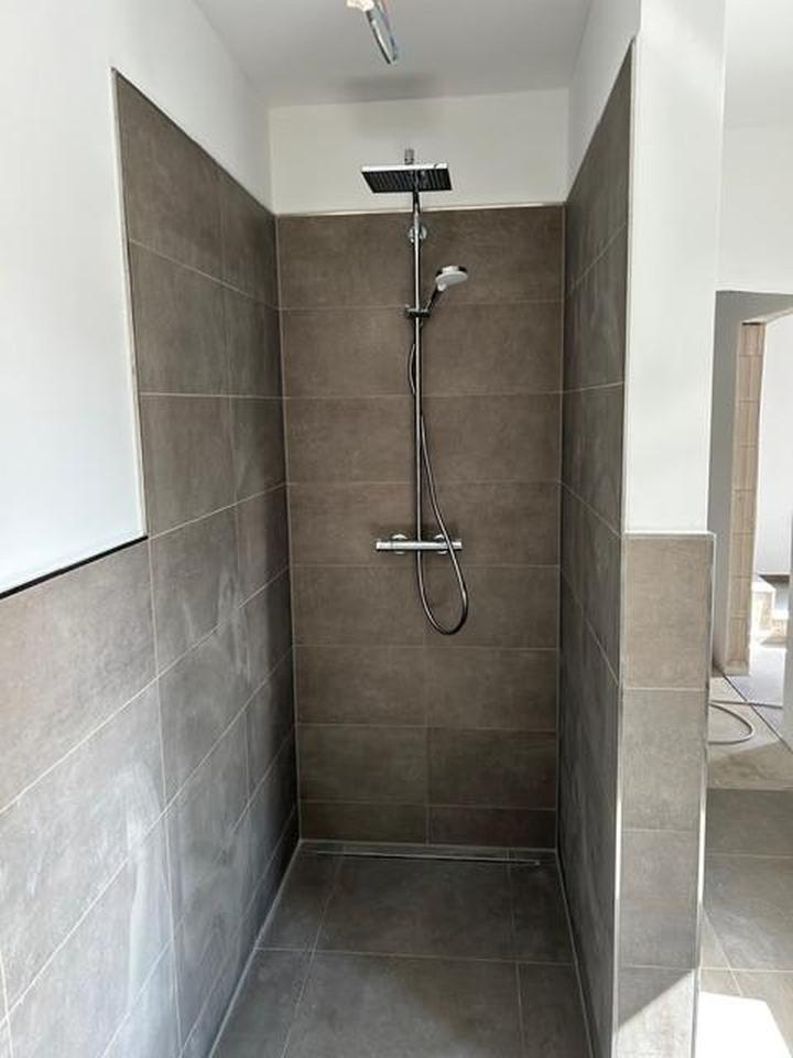 infamilienwohnhaus mit zwei Wohneinheiten, Geräteraum – Bild 3