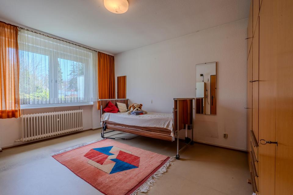 Großzügiger, heller, energetisch sanierter Bungalow in bester Wohnlage von Darmstadt – Bild 12