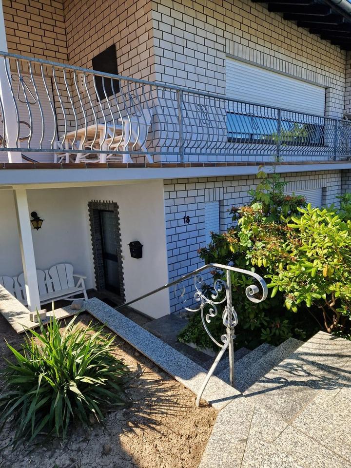 Großzügiges Einfamilienhaus mit Einliegerwohnung in toller Lage – Bild 9