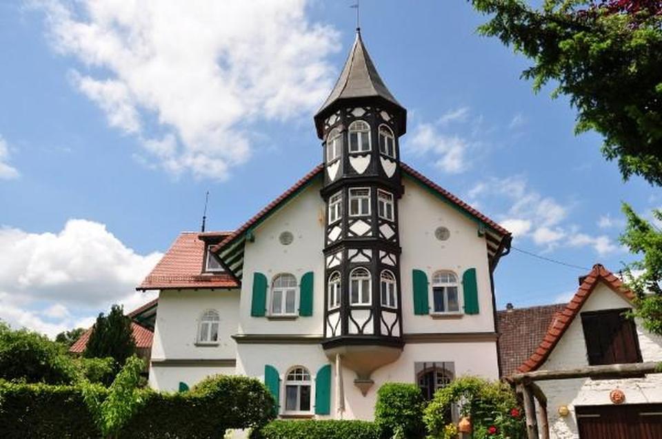 Jugendstilvilla mit Garten und Weitblick – Bild 2