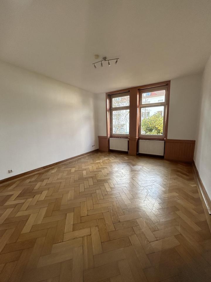 Großzügige 4-Zimmer-Wohnung (108 qm) in Hanau – inkl. Einbauküche & 2 Stellplätzen – Bild 2