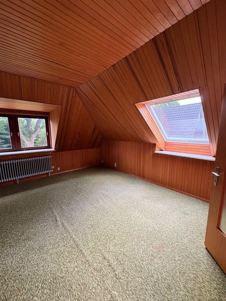 PLZ 22399 Großes Einfamilienhaus in Top Lage in Hamburg Poppenbüttel – Bild 11