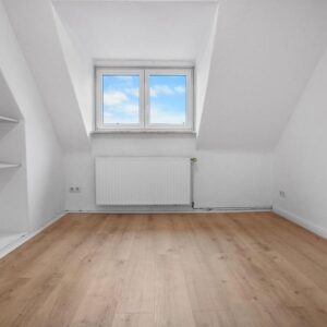 Renovierte Dachgeschosswohnung in Hannover-Ricklingen