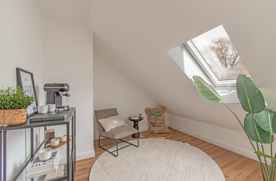 Modernisiertes, familienfreundliches Reihenhaus mit schönem Garten und Garage! – Bild 12