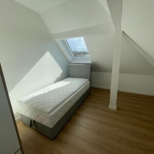 Möbliertes WG Zimmer in 5er WG - zentral in Heilbronn