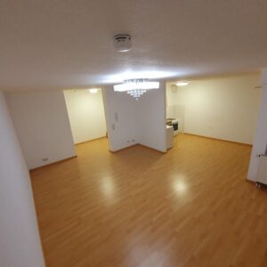 Helle 1 Zimmer Wohnung mit Balkon in zentraler Lage